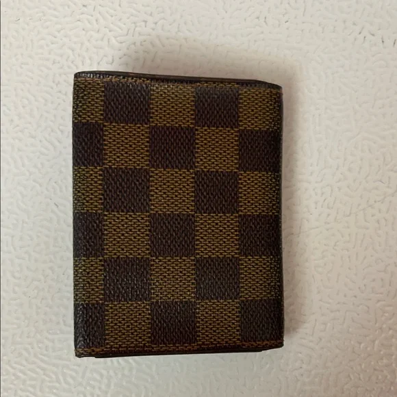 Louis Vuitton Black and Brown Checkered Card Holder with box. - Picture 9 of 12